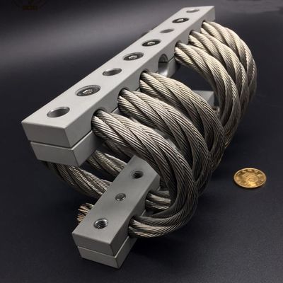 Un bon prix. Isolateur à câbles de cardan anti-vibration monté à l'antenne en ligne